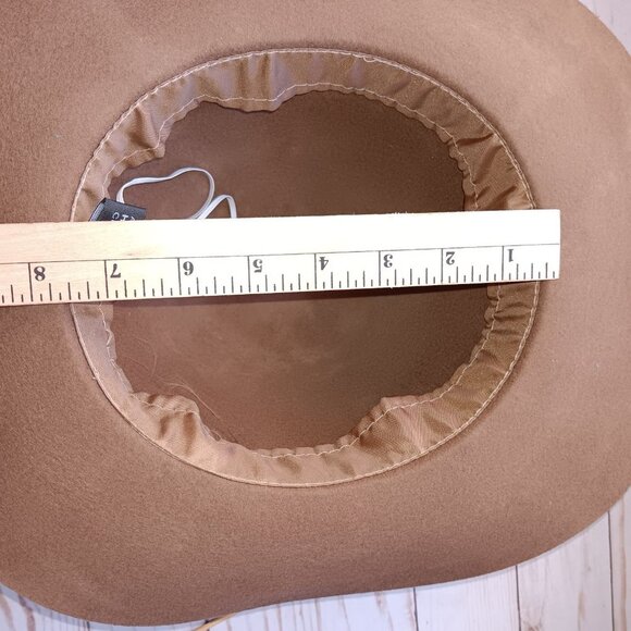 Wool Hat ** Fraying Inner Band - Picture 12 of 14